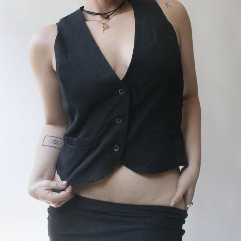 VINTAGE 80S SHORT VEST TOP